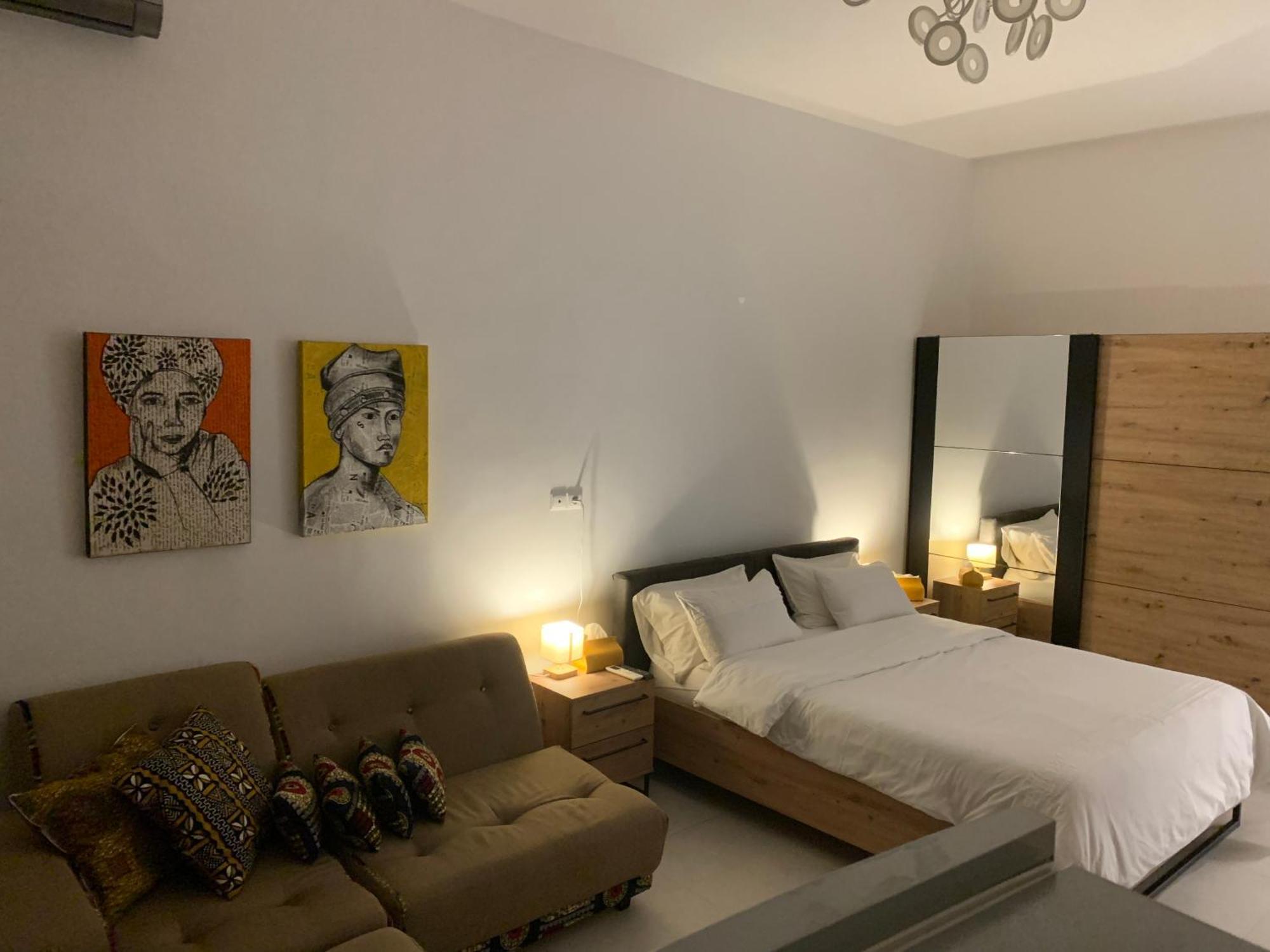 Chez Rima // Studio Tres Chaleureux F1 // Tres Bien Situe ดาการ์ ภายนอก รูปภาพ